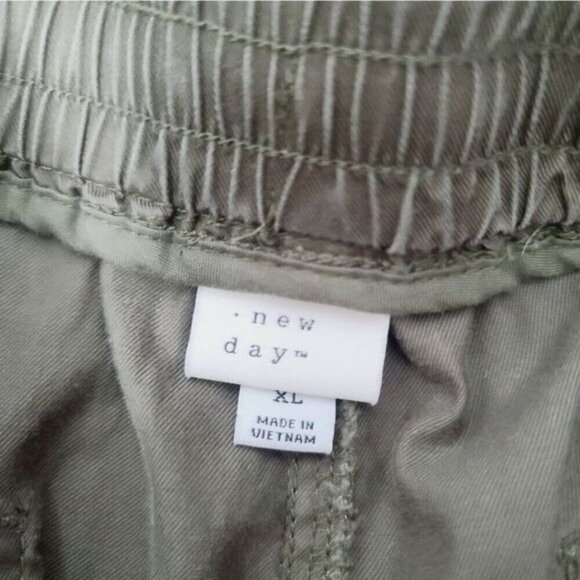 Army Green Cargo Pant Jogger Ankle Length A New Day XL - Picture 4 of 11
